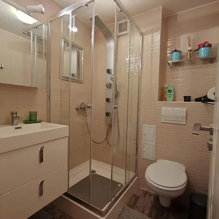 Appartamento Historic Centre 4 *